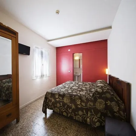Hotel Europa 2*